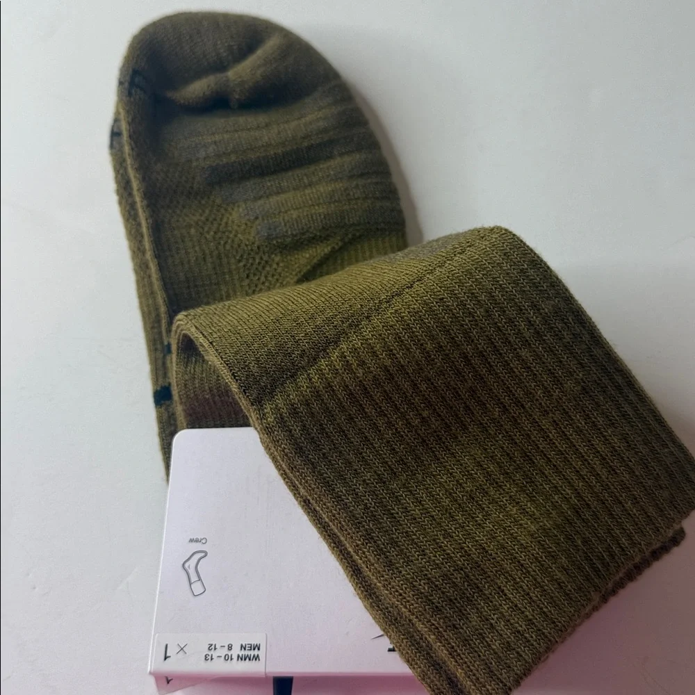 Nike Outdoor Cushioned Wool Blend Socks Green / Brown Large